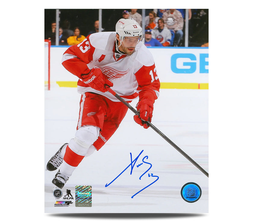 Pavel Datsyuk Signed Detroit Red Wings Playmaker 8X10 Photo
