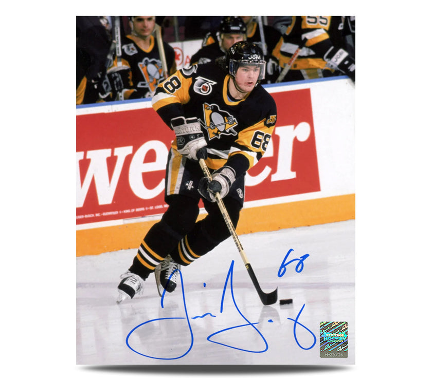 Jaromir Jagr Signed Pittsburgh Penguins Puck Rush 8X10 Photo